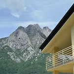 Valentina 3*